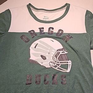 Nike Oregon Ducks short sleeve tee size medium
